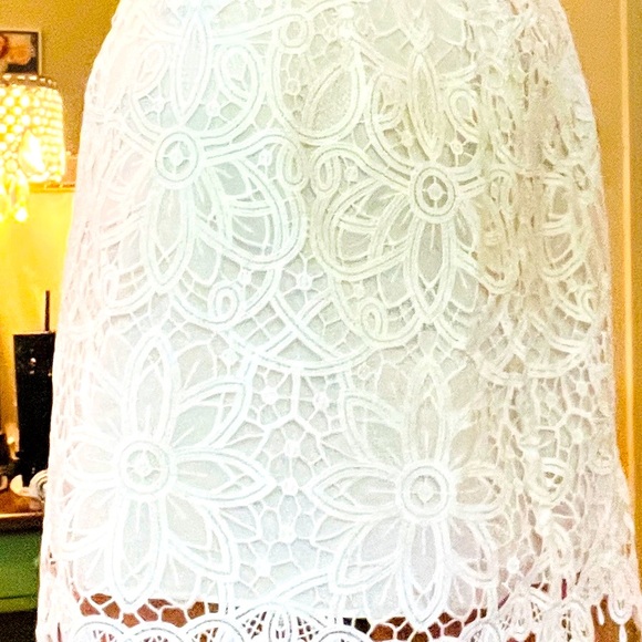 SAYLOR White Lace Two Piece Set - Picture 12 of 13